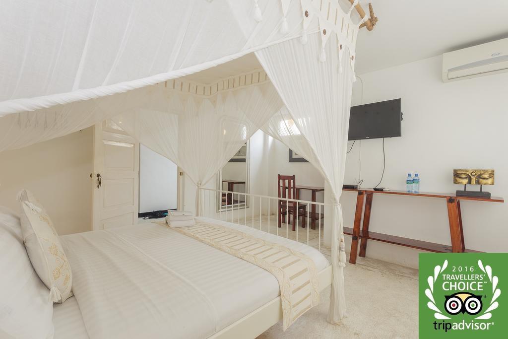 Villa Blanco Dehiwala-Mount Lavinia Exteriör bild