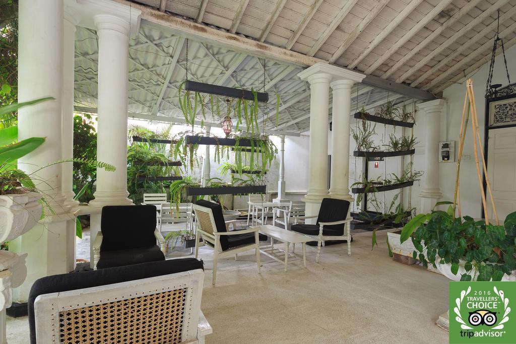 Villa Blanco Dehiwala-Mount Lavinia Exteriör bild