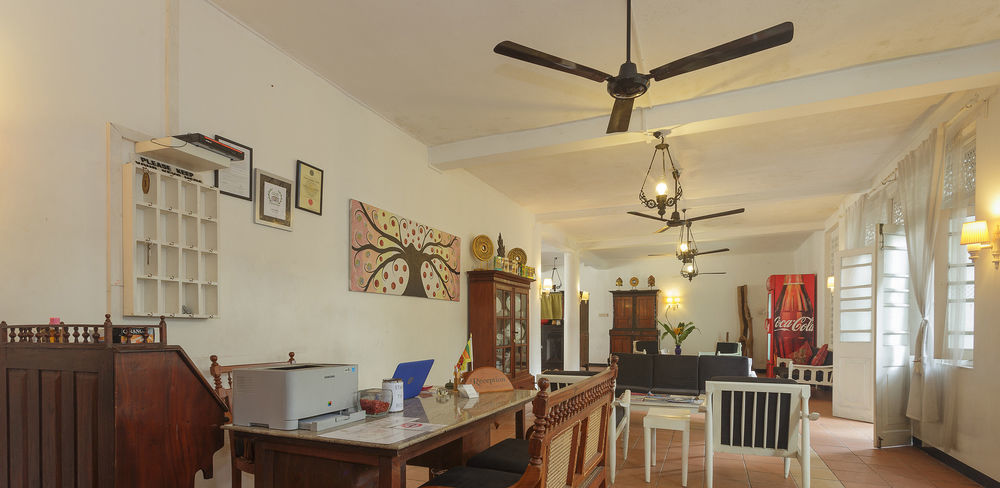 Villa Blanco Dehiwala-Mount Lavinia Exteriör bild