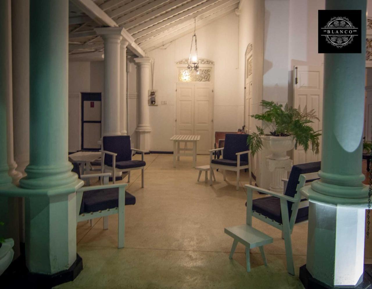 Villa Blanco Dehiwala-Mount Lavinia Exteriör bild